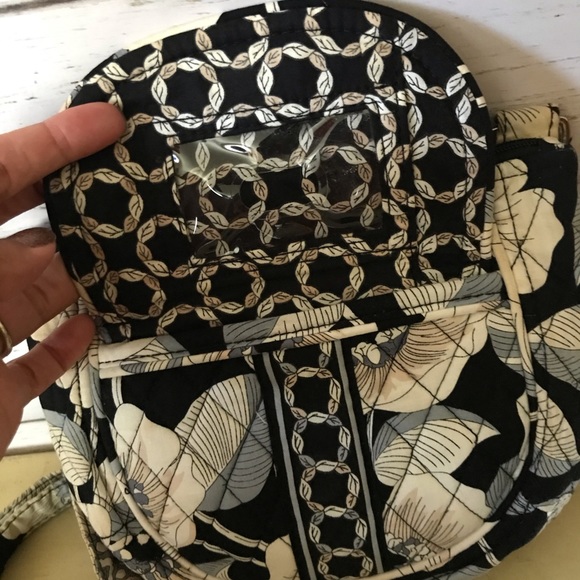 Vera Bradley Retired Lizzy - Picture 3 of 8